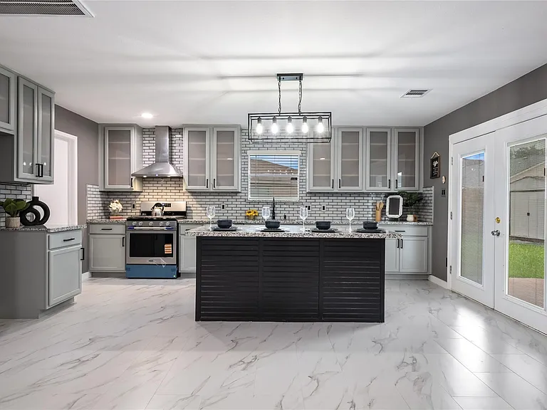 9226 Macmillan Ln — Photo 21