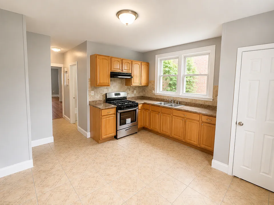 96 Lindsley Ave #3