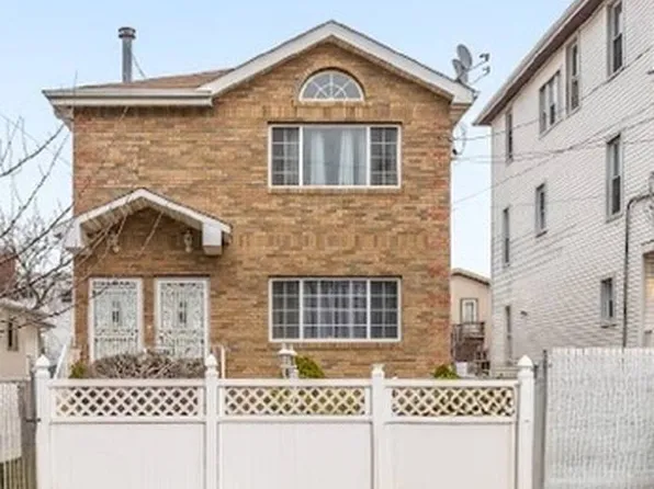 428 Beach 65th St, Far Rockaway, NY 11692