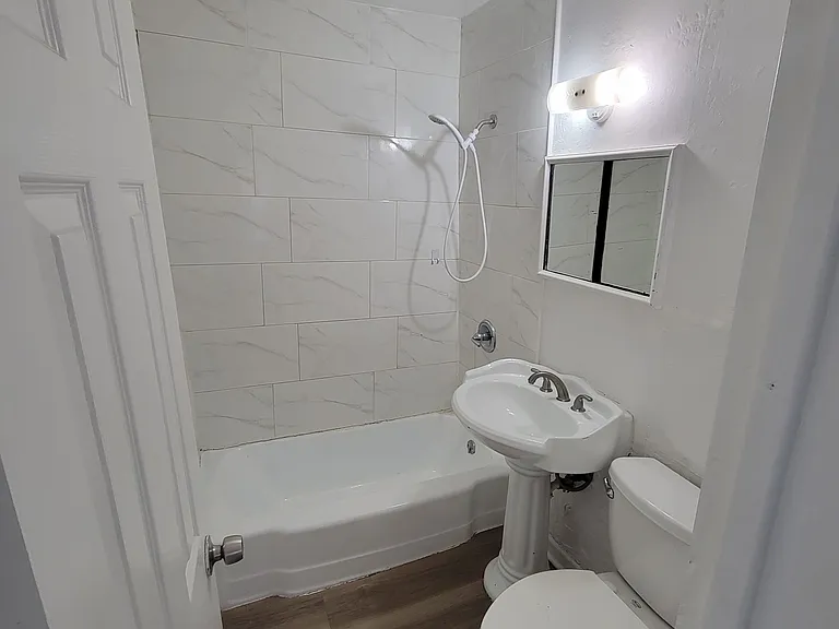 695 NE 86th St #3 — Photo 2