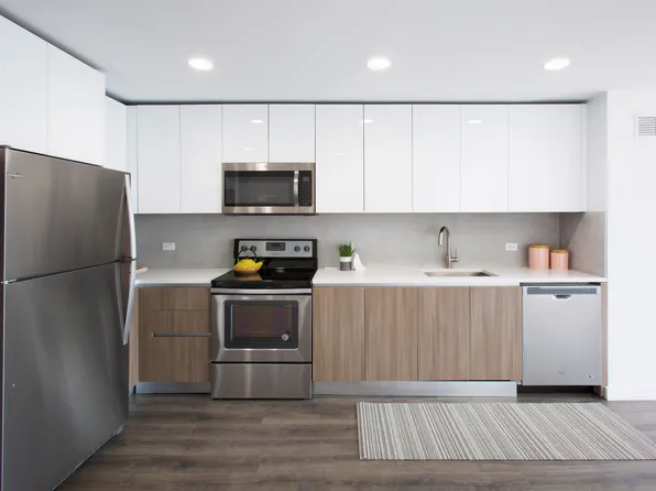 25 Park Lane South image 2 of 26