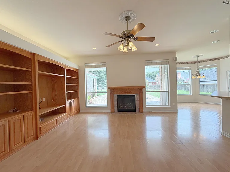4506 Hollow Ridge Dr — Photo 5