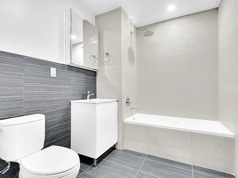 221 E 105th St #4D — Photo 7