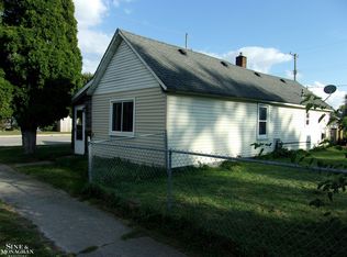 507 Bruce St, Marine City, MI 48039