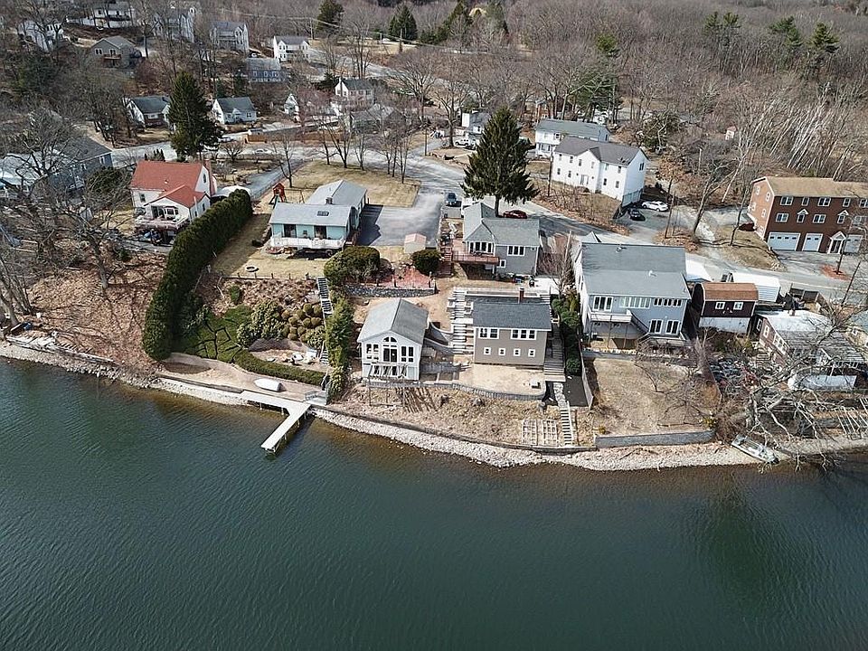 2nd image of 328 Lake Ave N