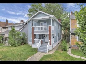 1364 S Champion Ave, Columbus, OH