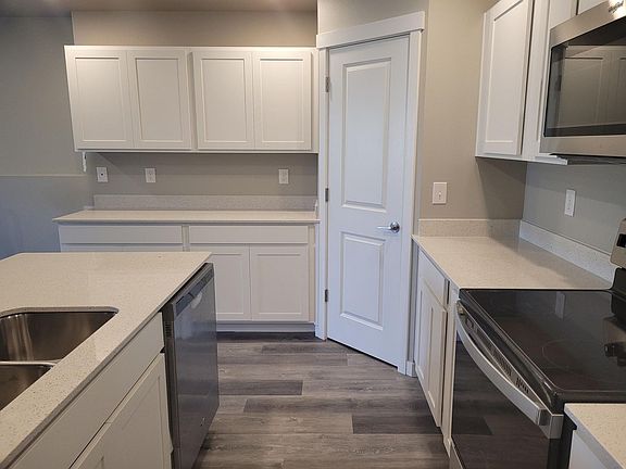 4th image of 3404 Taylor Ave