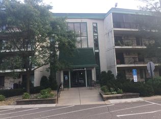 10401 Cedar Lake Rd UNIT 502, Minnetonka, MN 55305