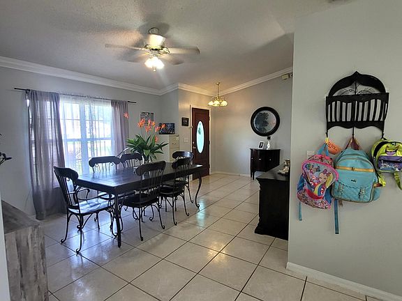 5th image of 2502 SE Berkshire Blvd Boulevard