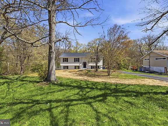 3rd image of 331 Old Chestnut Rd