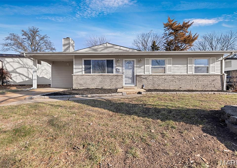1st image of 2045 Teakwood Manor Dr