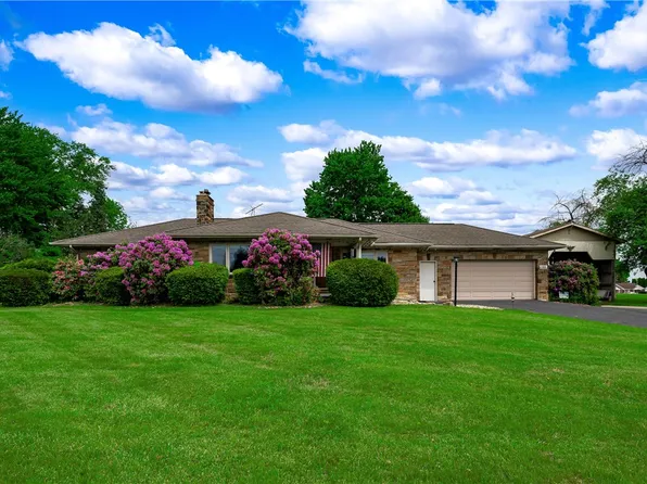 120 W Sunbury Rd, Butler, PA 16001