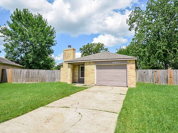2nd image of 8607 Crystal Cove Cir