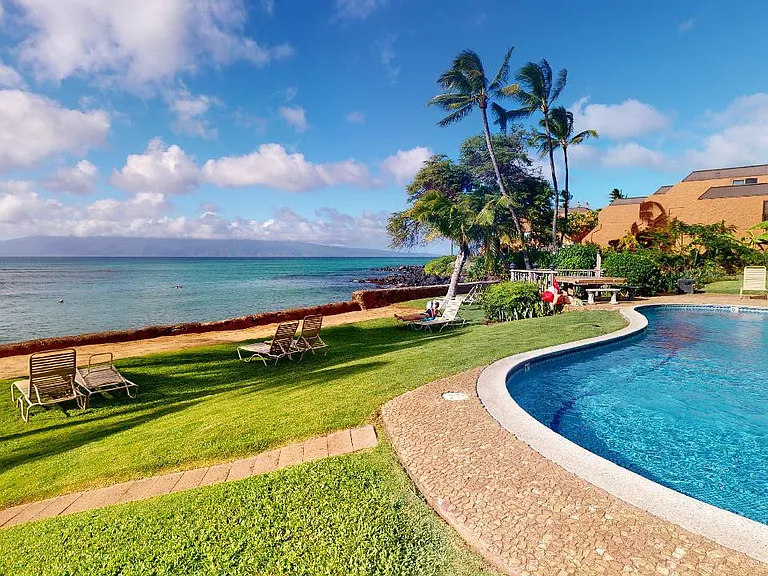 3901 Lower Honoapiilani Rd — Photo 17