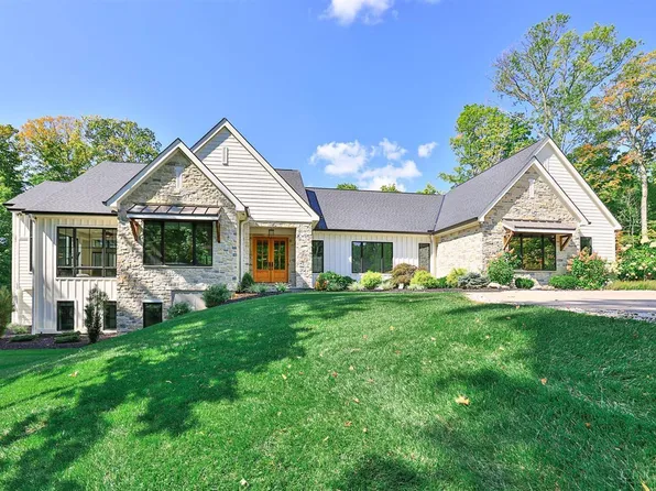 9 Voorhees Dr, Cincinnati, OH 45243