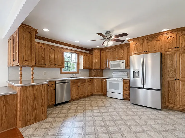1835 Brunnerville Rd — Photo 14