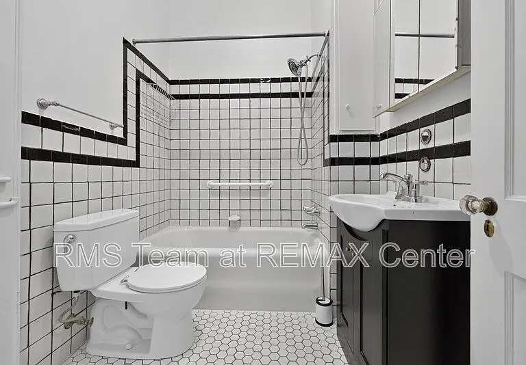 582 Clifton Rd NE — Photo 39