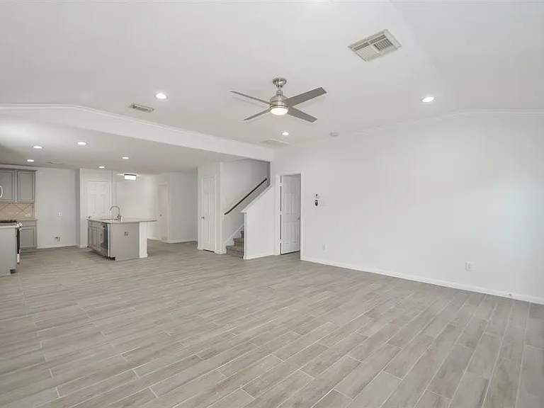 26538 Marble Point Ln — Photo 4