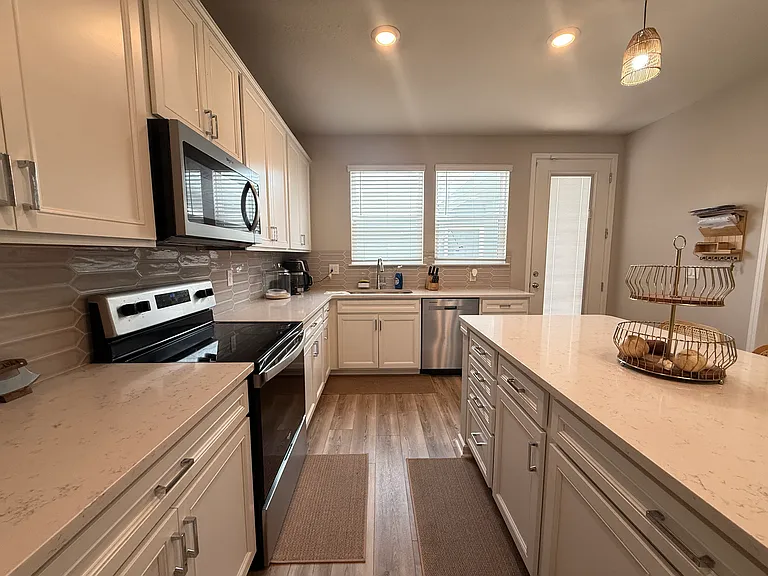 14271 Lanikai Beach Dr — Photo 4