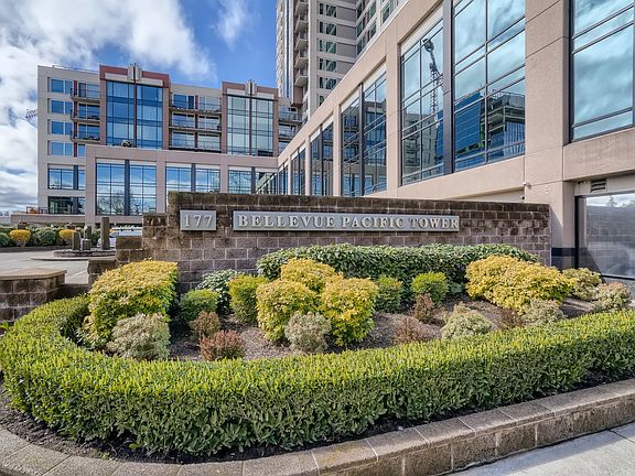 4th image of 177 107th Ave NE APT 1808