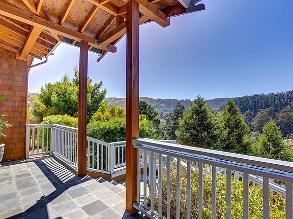 3rd image of 10 Mountain Lodge Ln