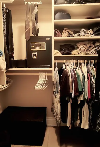 Second walking closet in Master bedroom