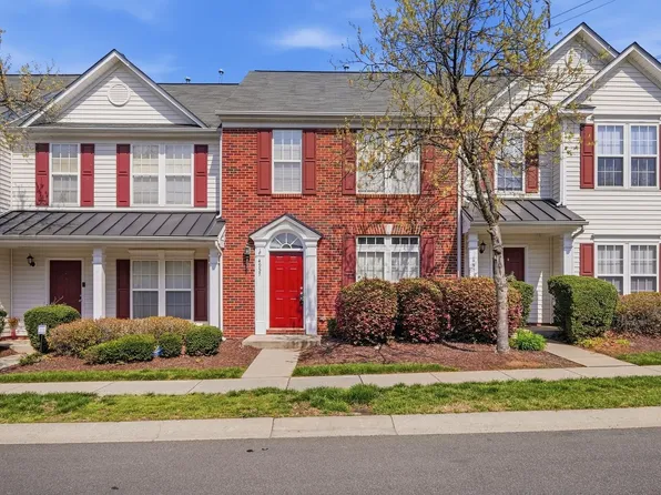 4957 Sunburst Ln, Charlotte, NC 28213