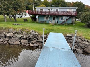 75 Grove St, Dexter, ME 04930