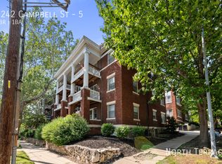 4242 Campbell St APT 05, Kansas City, MO 64110