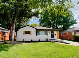 26124 Cubberness St, Saint Clair Shores, MI 48081