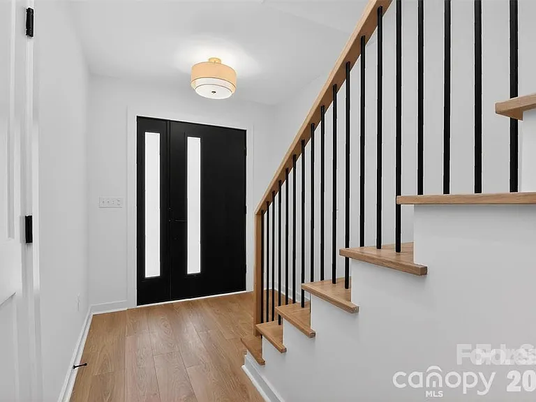 2714 Baltimore Ave — Photo 6