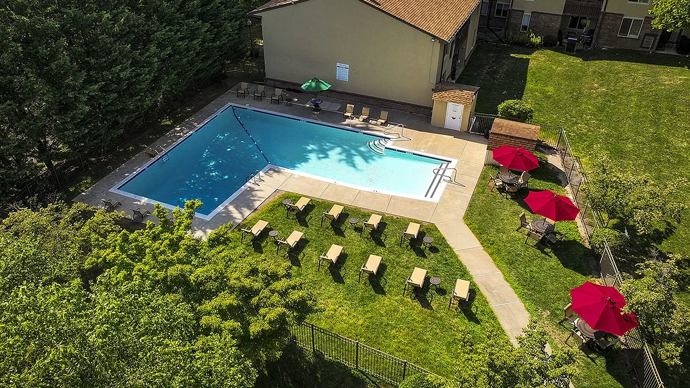 Fox Run Apartments — Photo 4