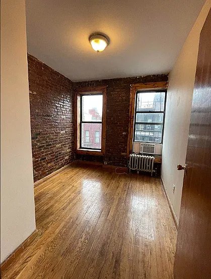 202 E 7th St #3F — Photo 1