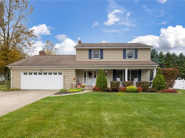 89 Agawam St, North East, PA 16428