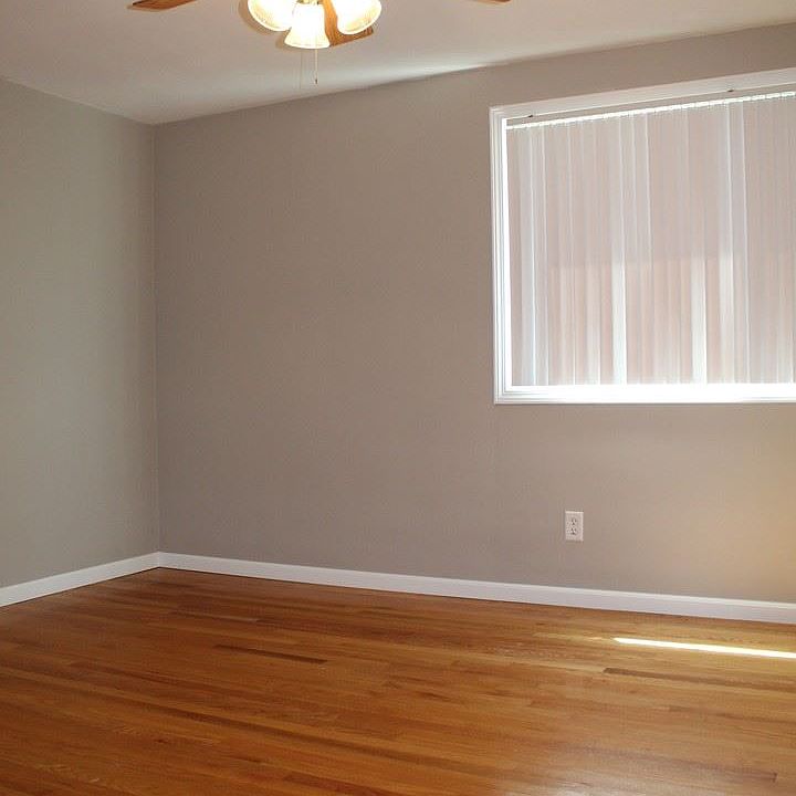 1st image of 7748 Eastern Ave SE