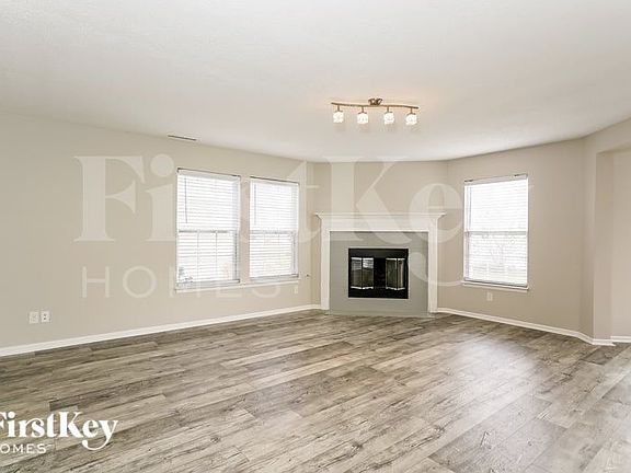 2nd image of 6909 Maywood Cir