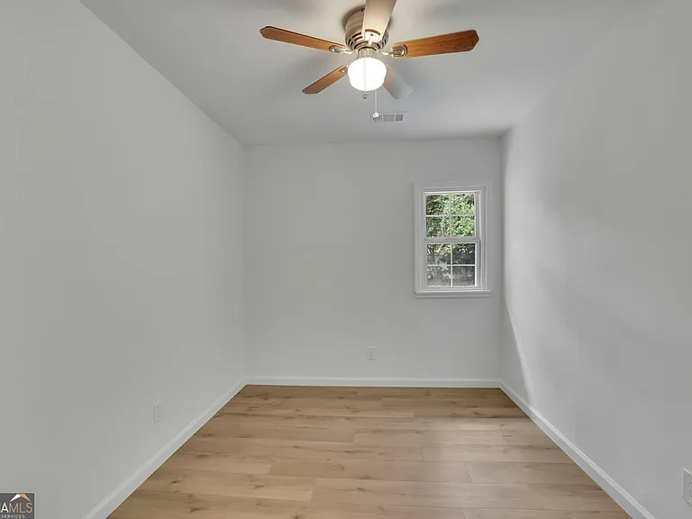 808 S Park Dr SE — Photo 23