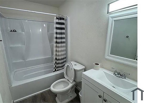 4th image of 1804 S Sahuara Ave