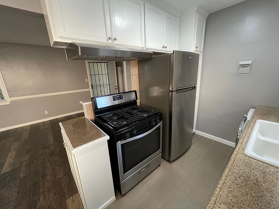 1st image of 231 Loma Ave APT 4
