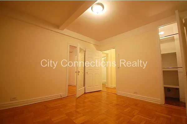 Rented by City Connections Realty | media 27