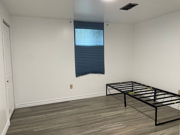 5th image of 1092 Fennell Ave E #2
