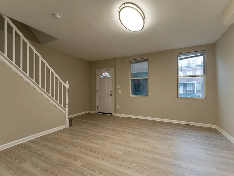 3220 Lyndale Ave — Photo 6