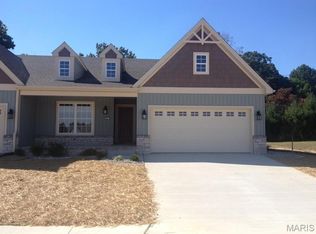 4808 Azalea Pl, Godfrey, IL 62035