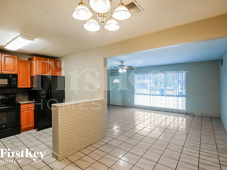 7925 Indigo St — Photo 5