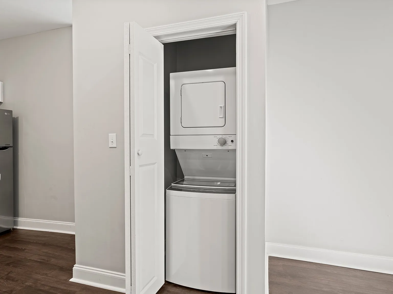 2 bed, 1200 sqft, $1,650 — Photo 3