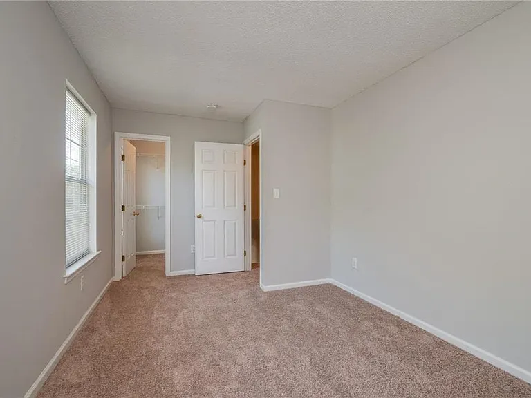 850 Worcester Way — Photo 19
