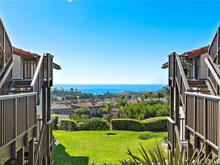 68 Corniche Dr #C — Photo 34