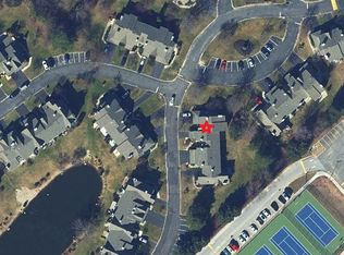 29 Erin Ln, Setauket, NY 11733