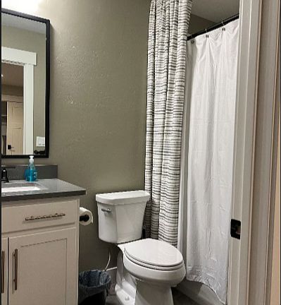 4th image of 6032 W Lake Ave #1