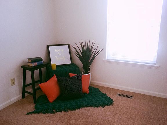 5th image of 8002 Dowitch Ln APT C
